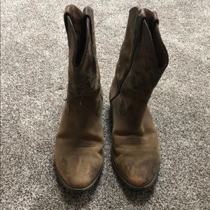 Ariat horse back-riding boots